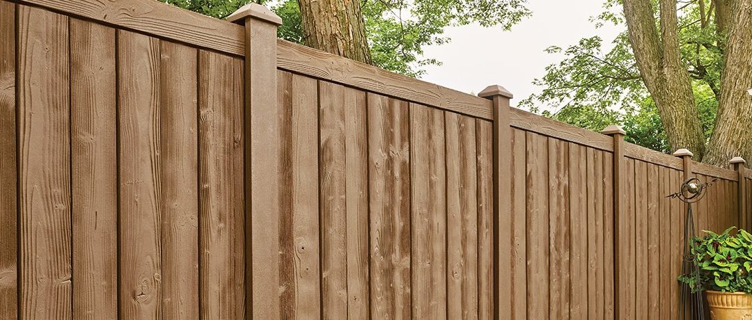 Should I get a Vinyl or Wood Privacy Fence?